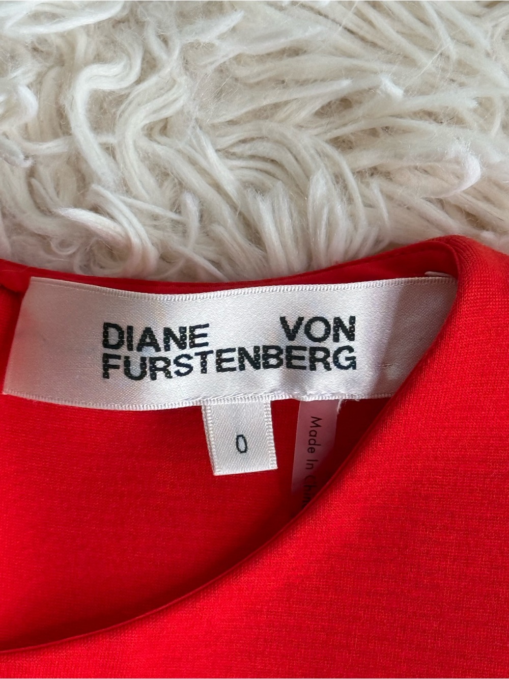 Diane von Furstenberg Red Sheath Dress Cap Sleeve Career Cocktail Size 0 - Picture 6 of 7
